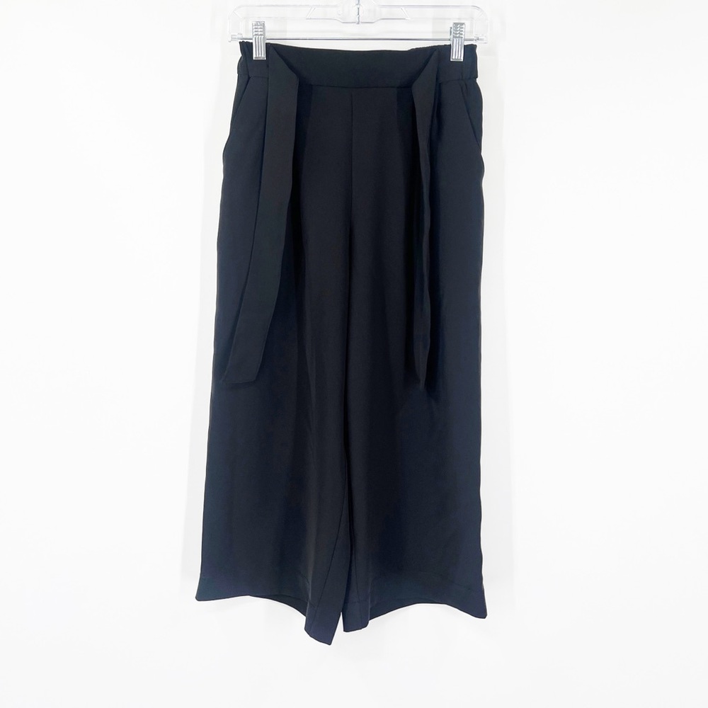 Lululemon Noir Crop Pants in Black High Rise - Picture 2 of 8
